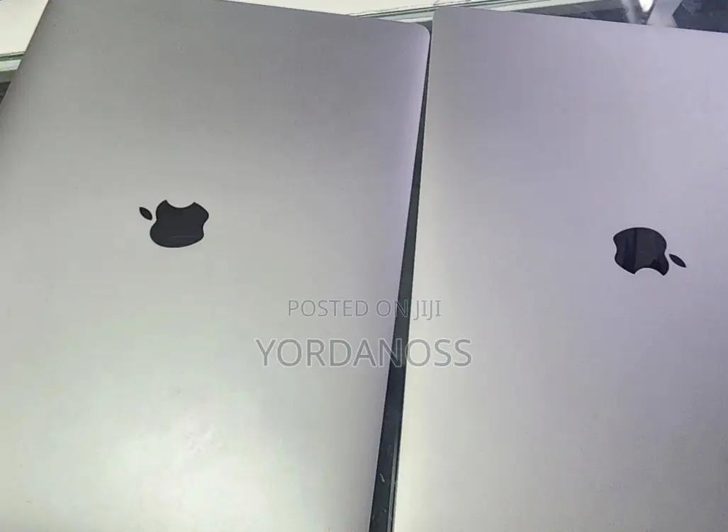 New Laptop Apple MacBook Pro 2019 16GB Intel Core i7 SSD 512GB