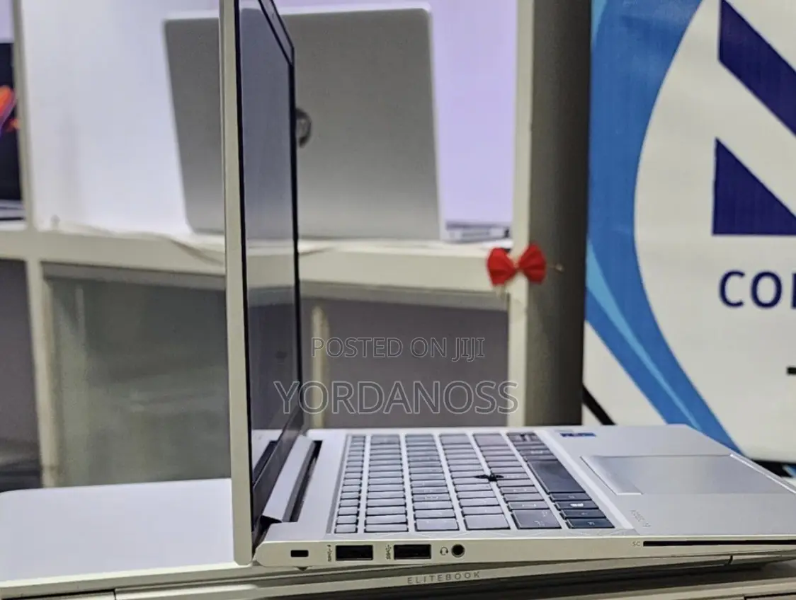 New Laptop HP EliteBook 840 G8 16GB Intel Core i7 SSD 512GB