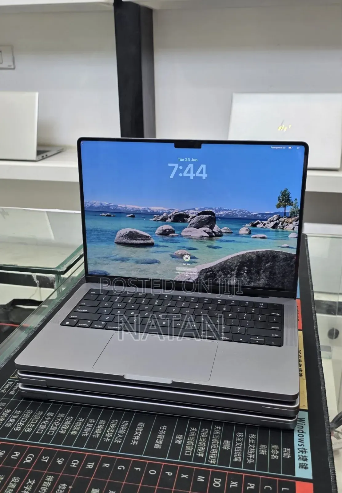 New Laptop Apple MacBook Pro 2021 M1 32GB Apple M1 Pro SSD 512GB