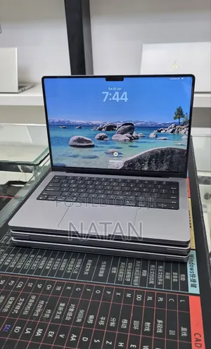 New Laptop Apple MacBook Pro 2021 M1 32GB Apple M1 Pro SSD 512GB
