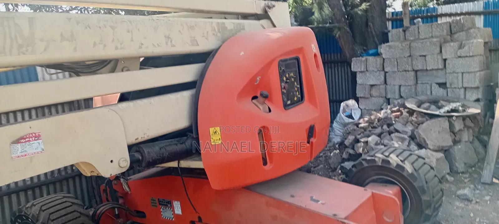 Self Propelled Telescopic Boom Lift