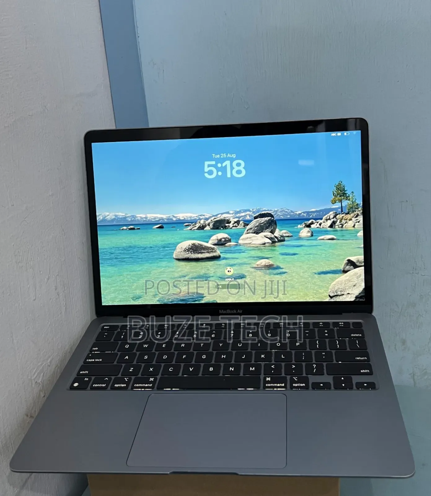 New Laptop Apple MacBook Air 2020 M1 8GB Apple M1 SSD 256GB