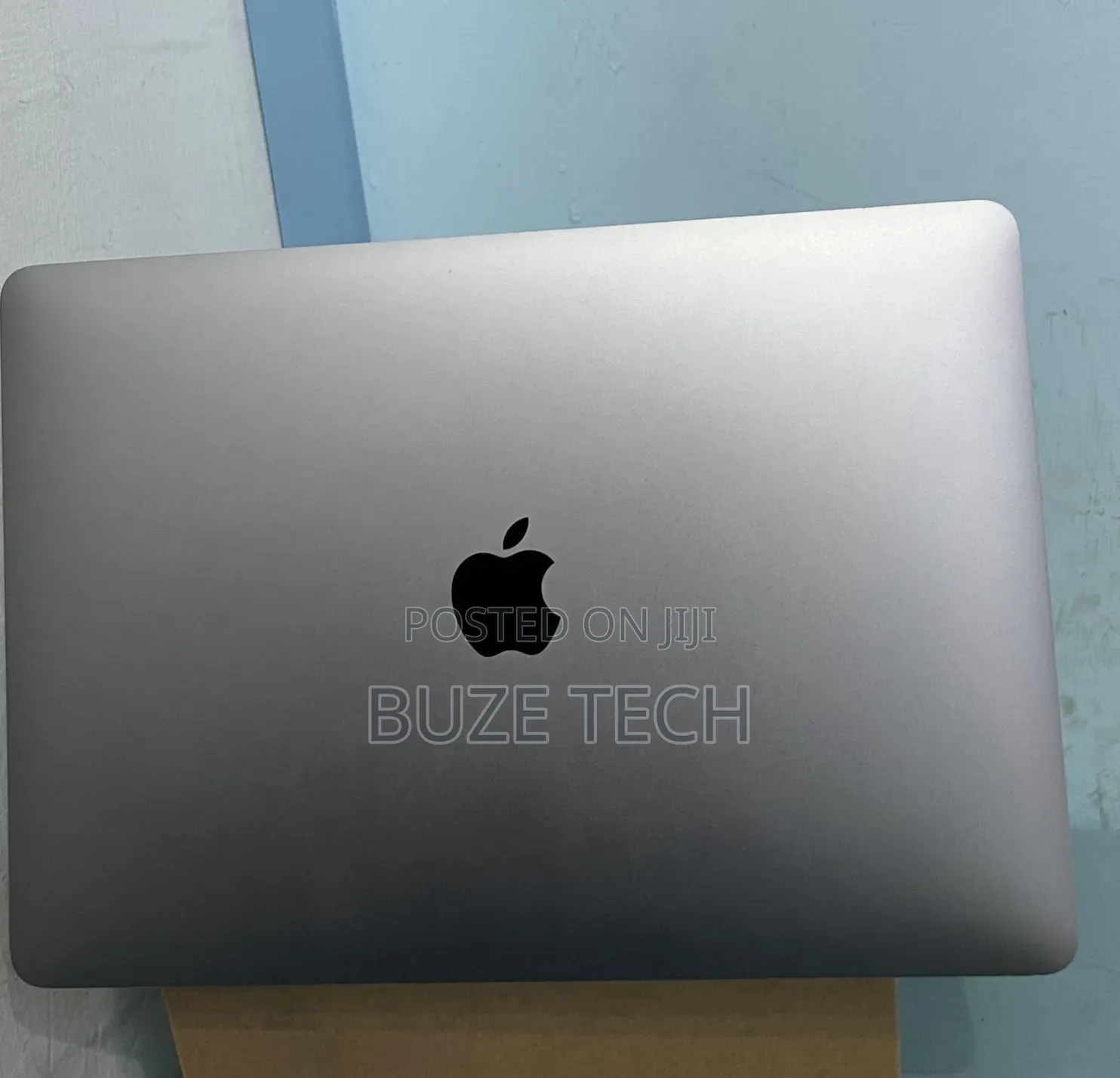 New Laptop Apple MacBook Air 2020 M1 8GB Apple M1 SSD 256GB