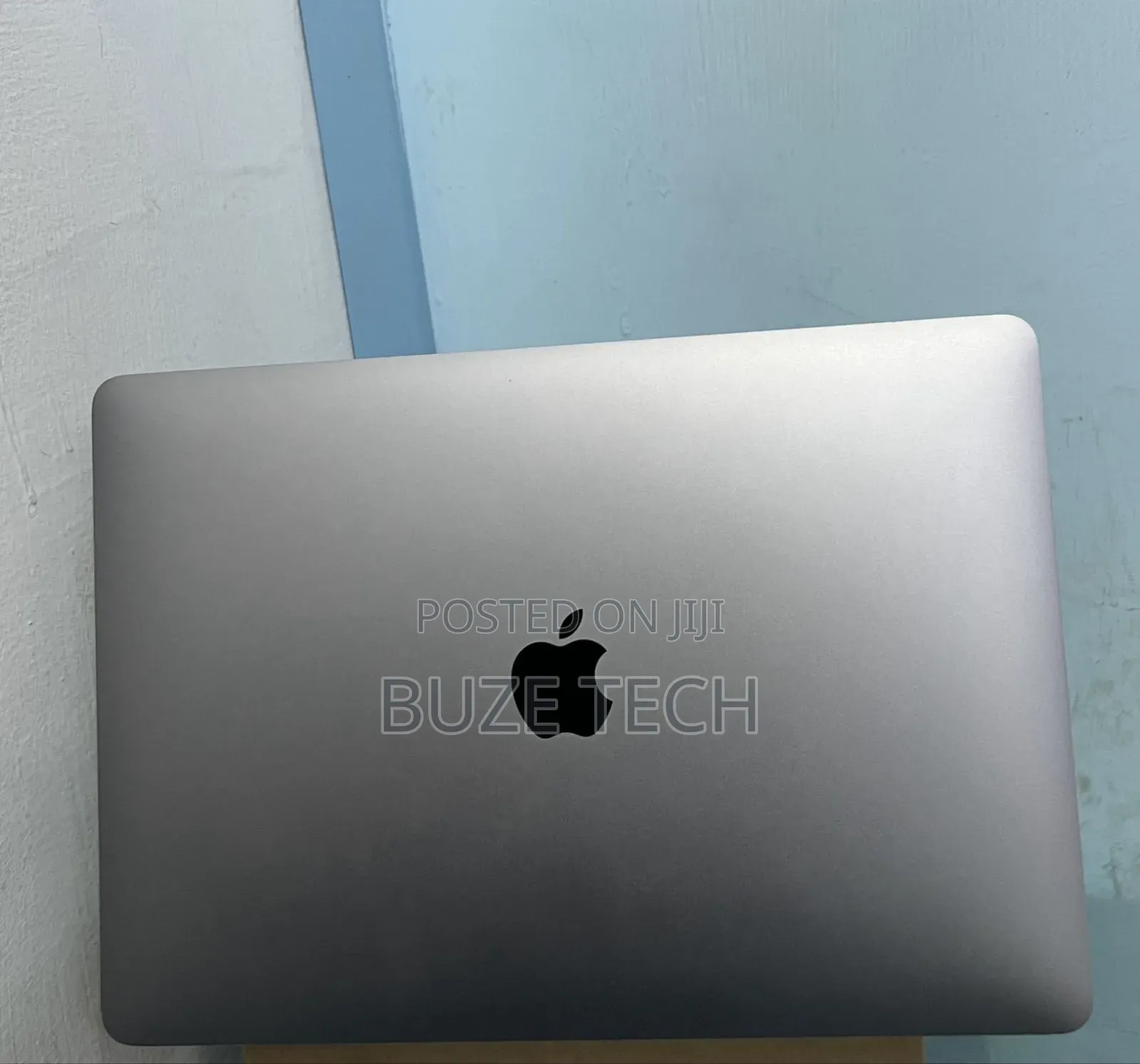 New Laptop Apple MacBook Air 2020 M1 8GB Apple M1 SSD 256GB