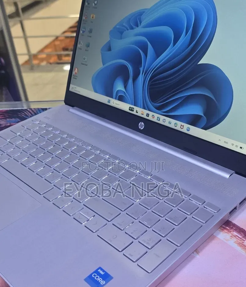 New Laptop HP Stream Notebook 12GB Intel Core i3 SSD 256GB