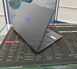 New Laptop Lenovo Chromebook S330 16GB Intel Core i5 HDD 512GB