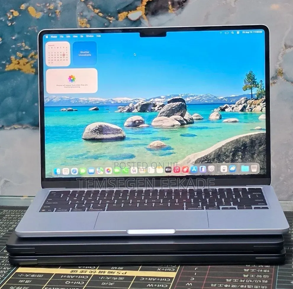 New Laptop Apple MacBook Air 2025 M4 16GB Apple M4 SSD 256GB