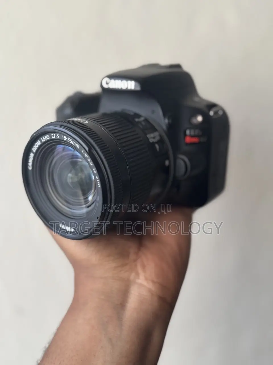 Canon 200D (Sl2)