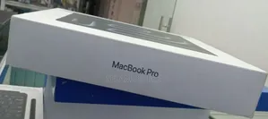 New Laptop Apple MacBook Pro 2025 M5 32GB Apple M5 SSD 2T