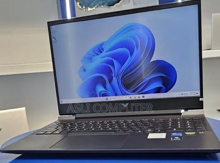 New Laptop HP Victus 16 16GB Intel Core i5 SSD 512GB
