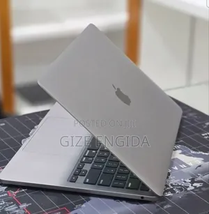 New Laptop Apple MacBook Pro 2022 M2 16GB Apple M2 SSD 512GB