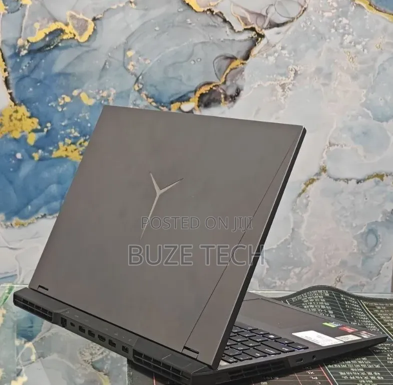 New Laptop Lenovo 16GB AMD Ryzen 7 SSD 512GB