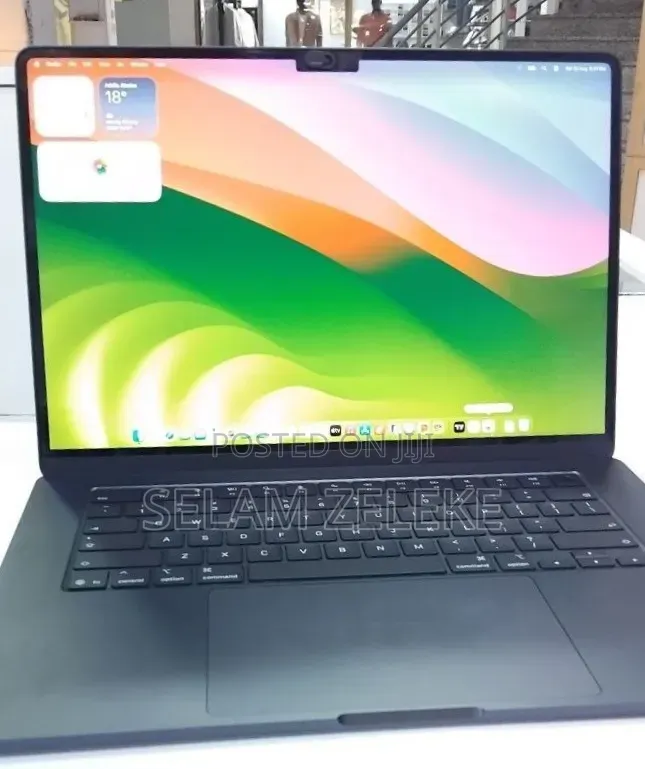 New Laptop Apple MacBook Air 2026 M5 16GB Apple M5 SSD 512GB