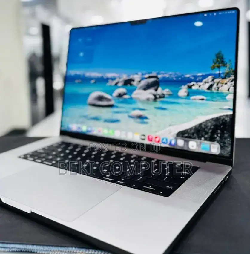 New Laptop Apple MacBook Pro 2021 M1 16GB Apple M1 SSD 512GB