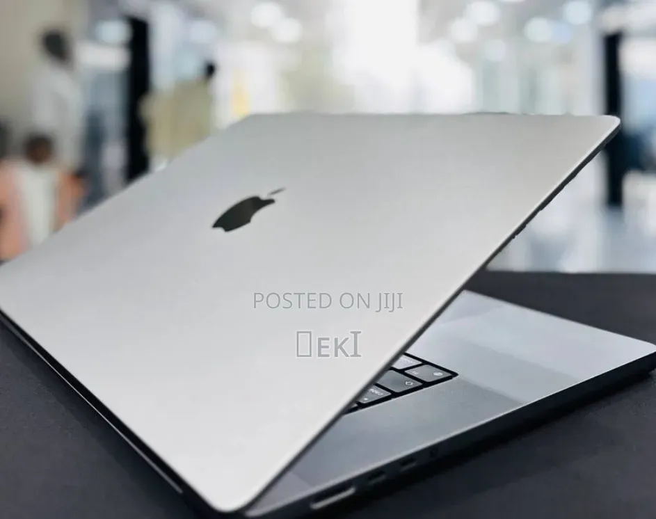New Laptop Apple MacBook Pro 2021 M1 16GB Apple M1 SSD 512GB