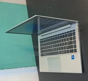 New Laptop HP EliteBook 840 G8 16GB Intel Core i5 SSD 512GB