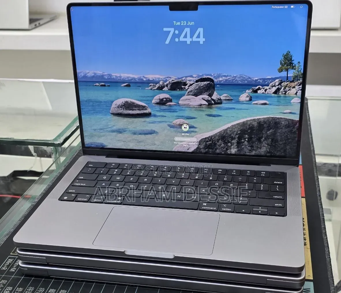 New Laptop Apple MacBook Pro 2021 M1 32GB Apple M1 SSD 512GB