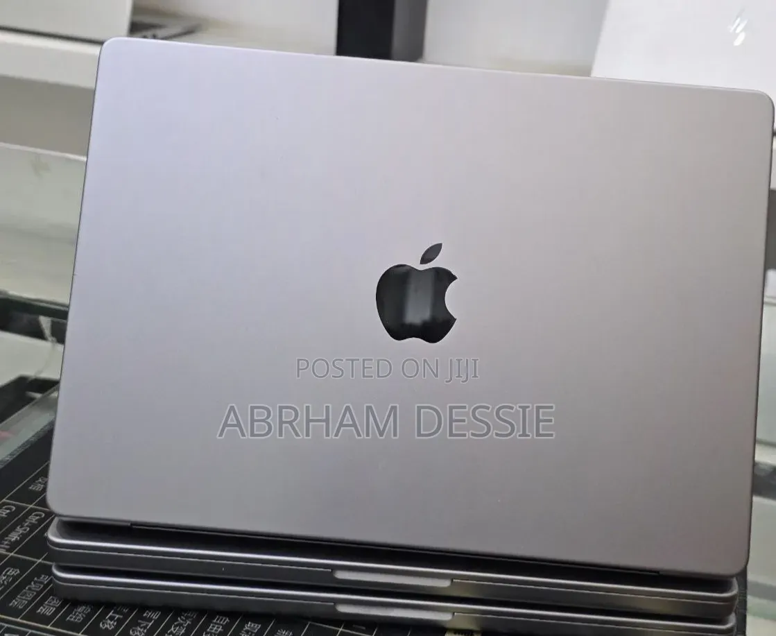 New Laptop Apple MacBook Pro 2021 M1 32GB Apple M1 SSD 512GB