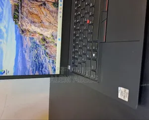 New Laptop Lenovo ThinkPad T14 16GB Intel Core i7 SSD 512GB