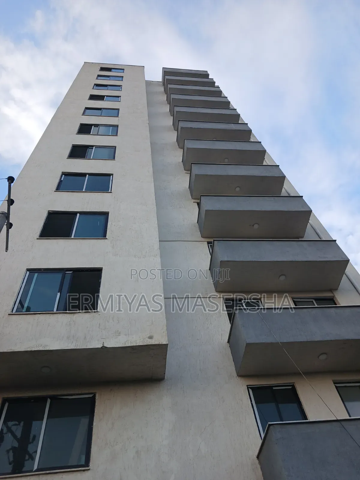 አፓርትመንት ሽያጭ ላፍቶ መንገድ 2መኝታ 80ካሬ (Net) 5ኛ ፎቅ