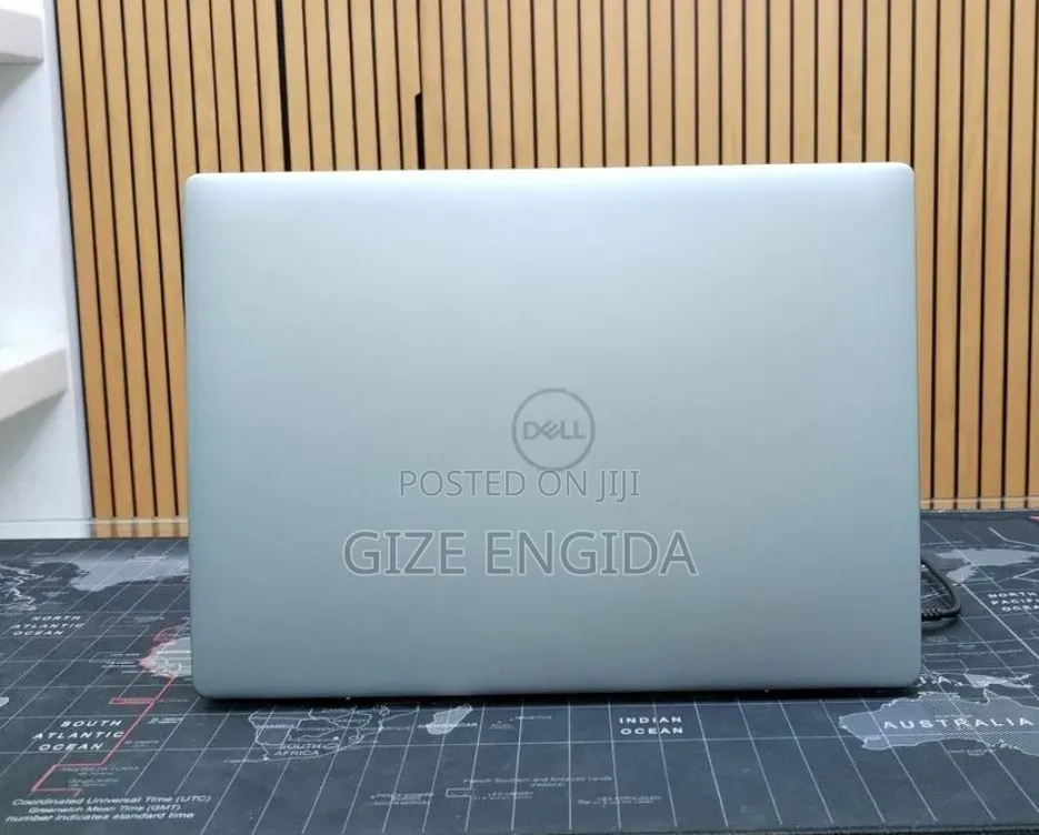 New Laptop Dell Precision 7740 16GB Intel Core Ultra 7 SSD 1T