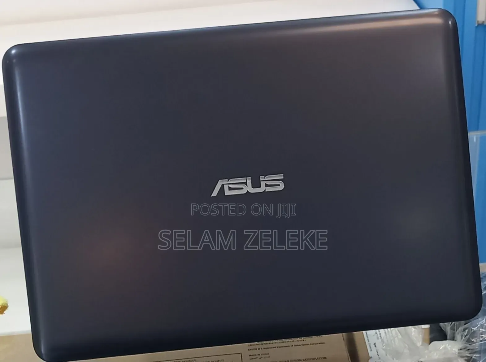 New Laptop Asus 8GB AMD SSD 256GB