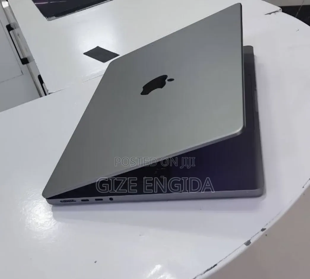 New Laptop Apple MacBook Pro 2021 M1 32GB Apple M1 SSD 1T
