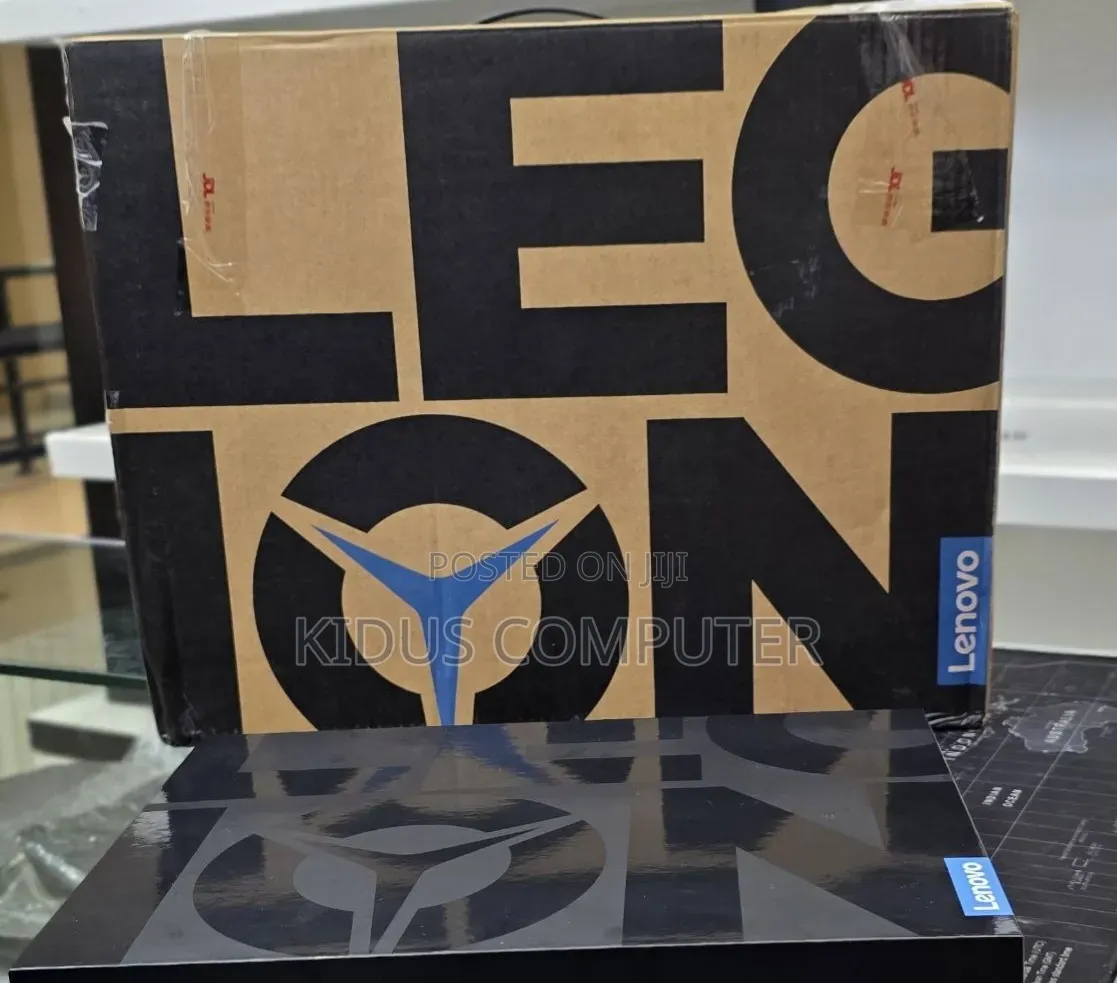 New Laptop Lenovo Legion 5 32GB AMD Ryzen 9 SSD 1T