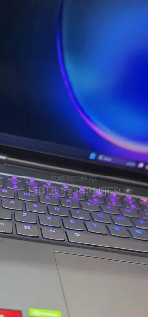 New Laptop Lenovo Legion 5 32GB AMD Ryzen 9 SSD 1T