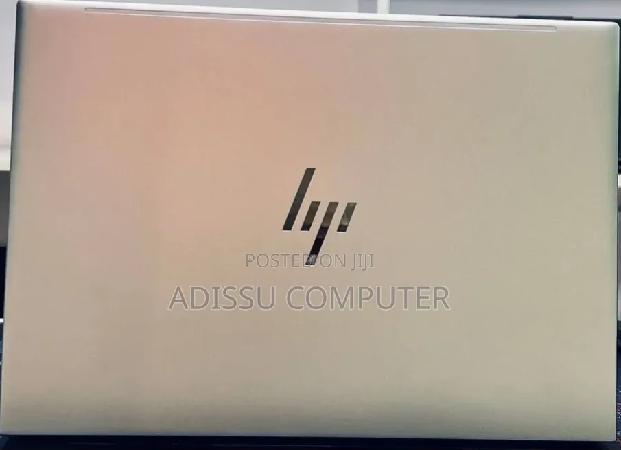 New Laptop HP EliteBook 860 G10 32GB Intel Core i7 SSD 1T