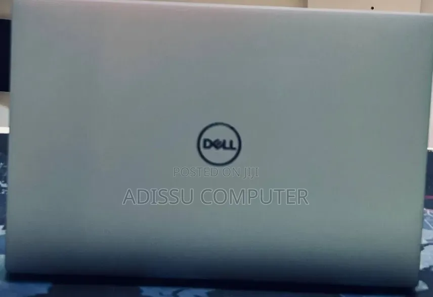 New Laptop Dell XPS 15 16GB Intel Core i5 SSD 512GB