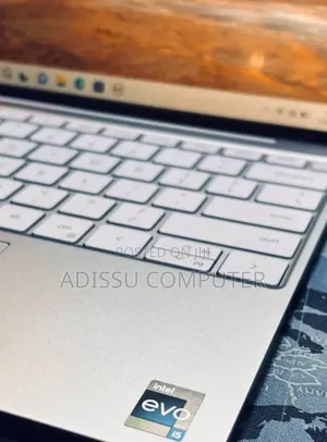 New Laptop Dell XPS 15 16GB Intel Core i5 SSD 512GB
