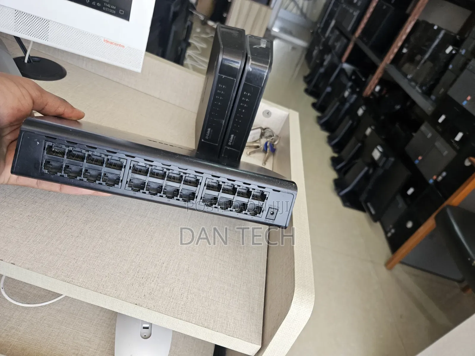D-Link DES-1024A 24-Port Switch