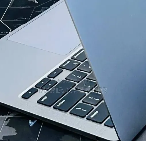 New Laptop Apple MacBook Air 2020 M1 16GB Apple M1 SSD 256GB
