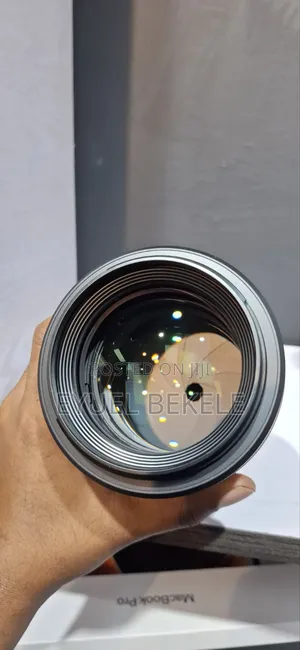 Canon RF85 Lens
