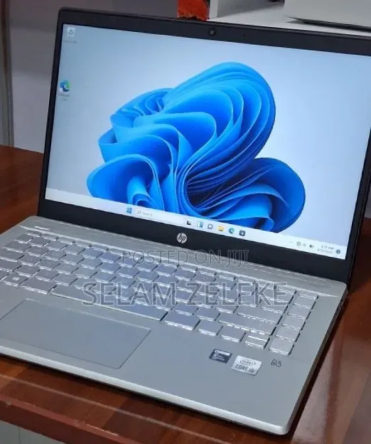 New Laptop HP 8GB Intel Core i5 SSD 512GB