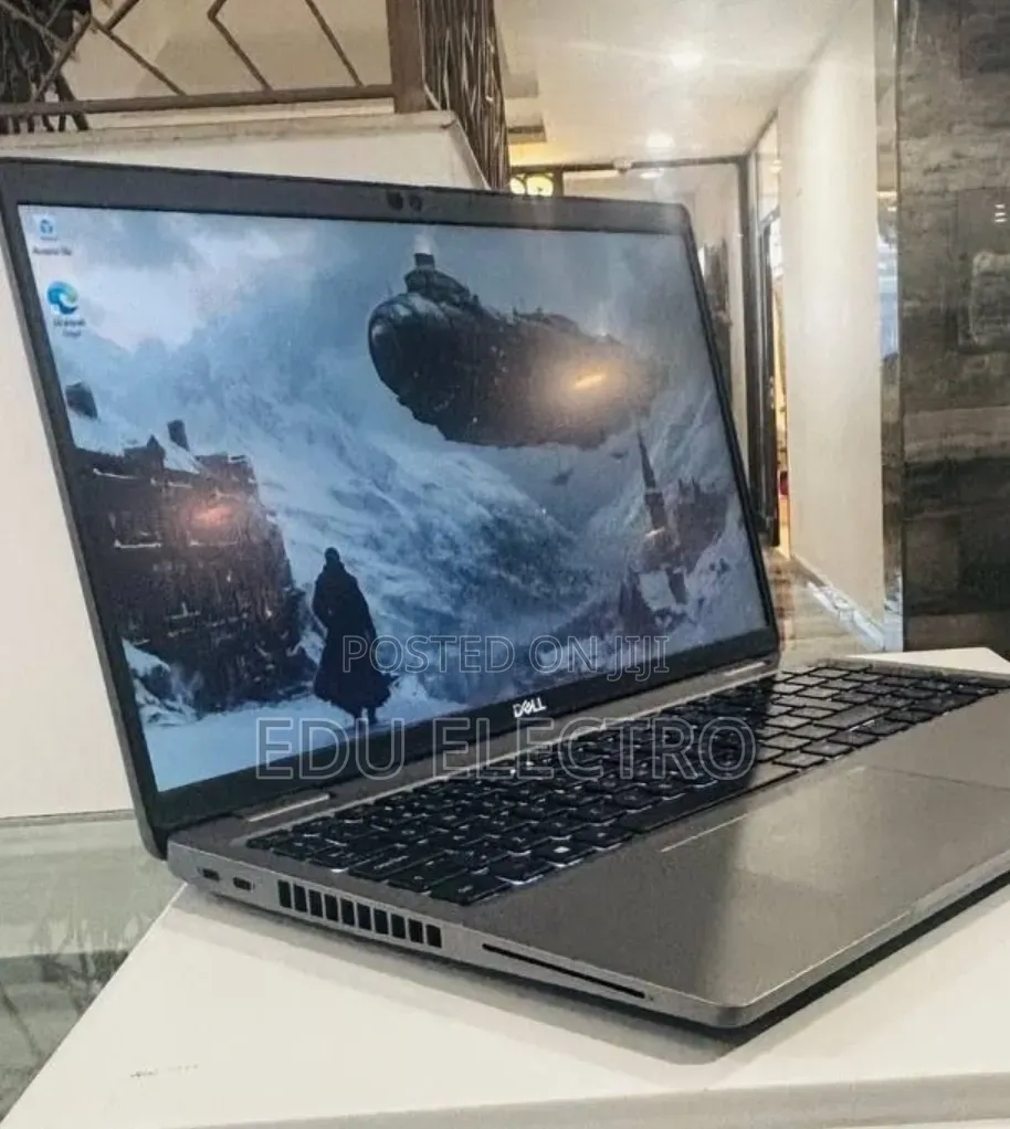 New Laptop Dell Latitude 5310 16GB Intel Core i7 SSD 512GB