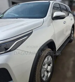 Toyota Fortuner 2023 White
