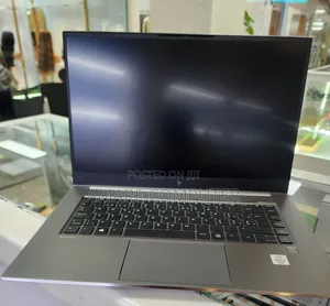 New Laptop HP ZBook 15 16GB Intel Core i9 SSD 512GB