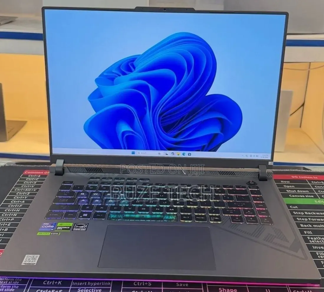New Laptop Asus 16GB Intel Core i9 SSHD (Hybrid) 1T