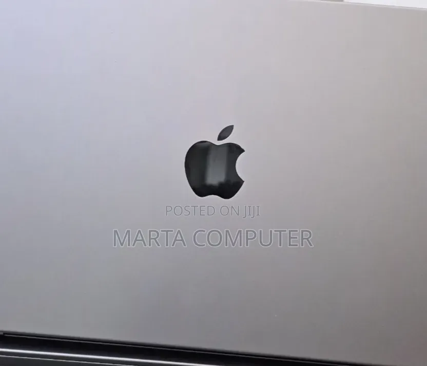 New Laptop Apple MacBook Pro 2020 M1 32GB Apple M1 Pro SSD 512GB