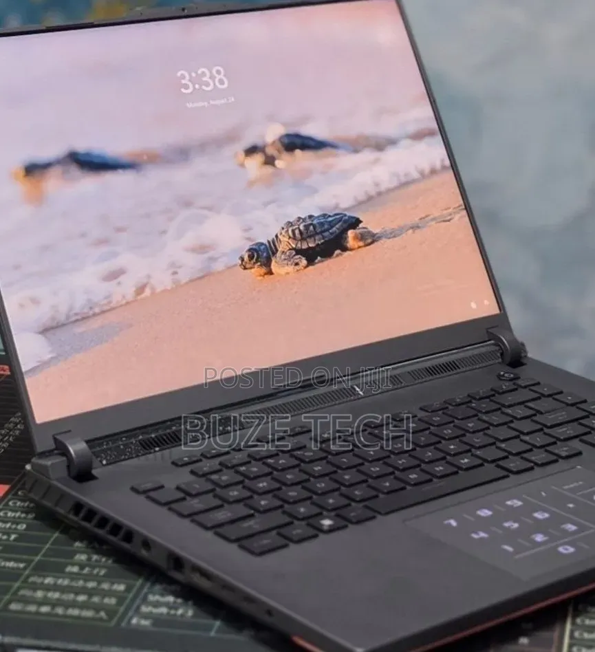 New Laptop Asus 16GB Intel Core i9 SSHD (Hybrid) 1T