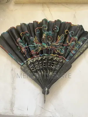 Women's Hand Fan