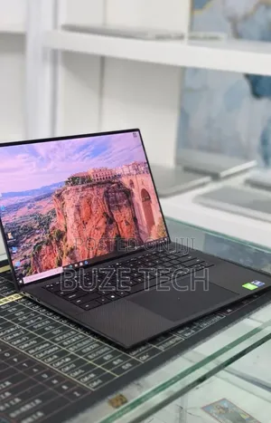 New Laptop Dell Precision 5560 16GB Intel Core i9 SSD 512GB