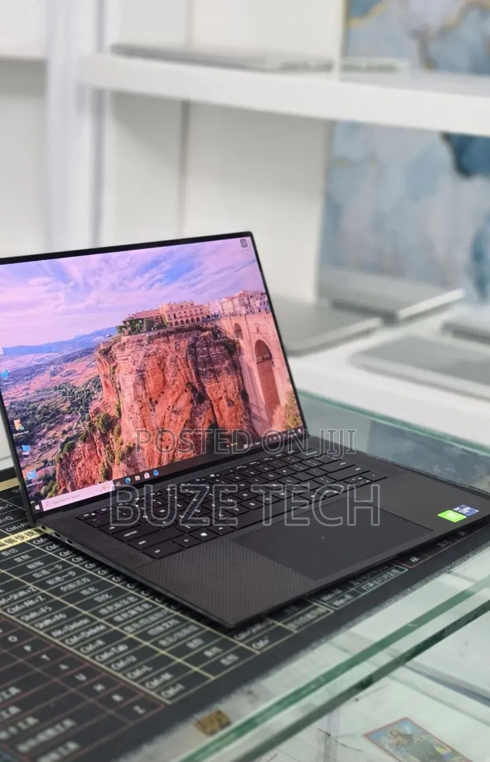 New Laptop Dell Precision 5560 16GB Intel Core i9 SSD 512GB