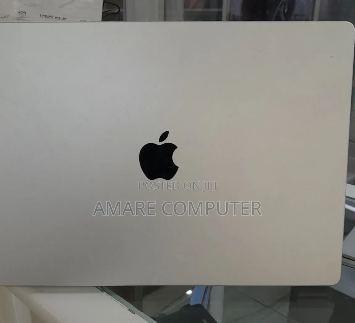 New Laptop Apple MacBook Pro 2021 M1 32GB Apple M1 Pro SSD 1T