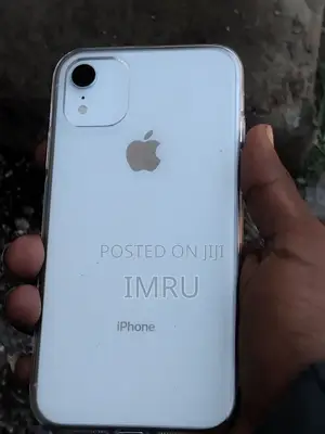 Apple iPhone XR 64 GB White