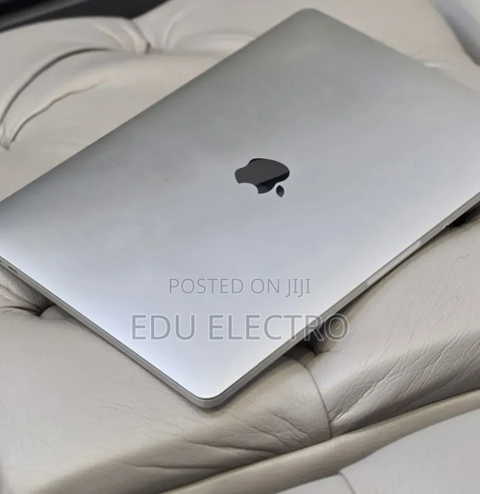 New Laptop Apple MacBook Air 2020 M1 32GB Intel Core i7 SSD 512GB