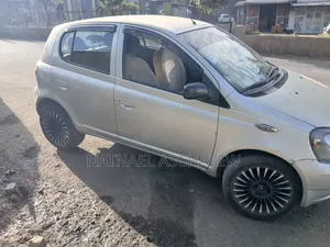 Toyota Yaris 1999 Silver