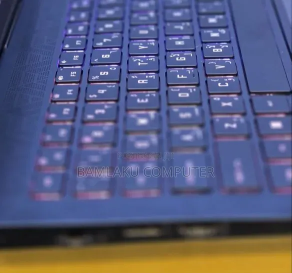 New Laptop HP Omen 15 16GB AMD Ryzen 5 SSD 512GB